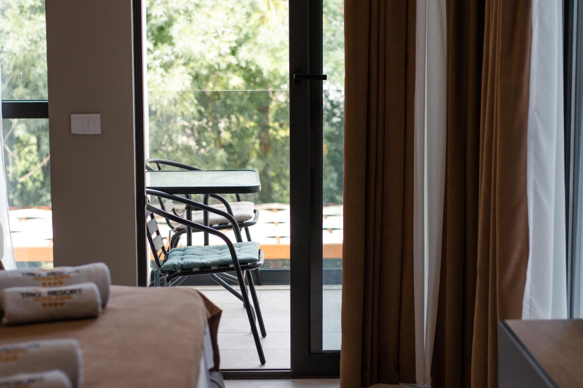 Trio Resort Ulcinj Bagian luar foto